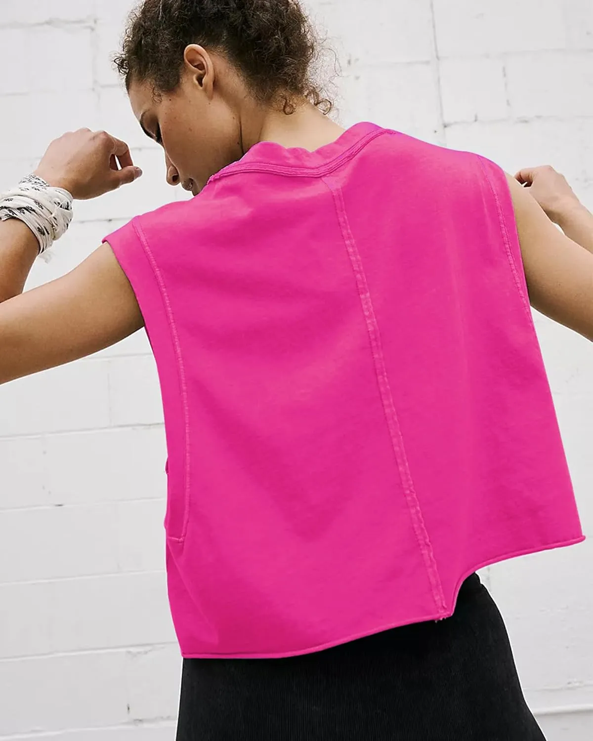 HUGOOME Women Workout Tank Tops Oversized Crop Sleeveless Tee Loose Fit Boxy Basic Yoga Active Summer T Shirts Gym 2025