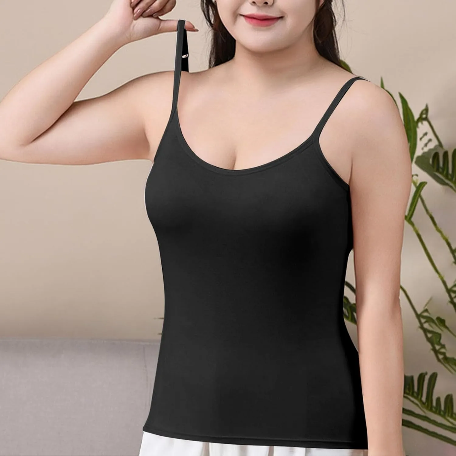 Women's Plus Size Padded Tank Tops Adjustable Spaghetti Strap Scoop Neck Camisole Relaxed Fit Sleeveless Shirts